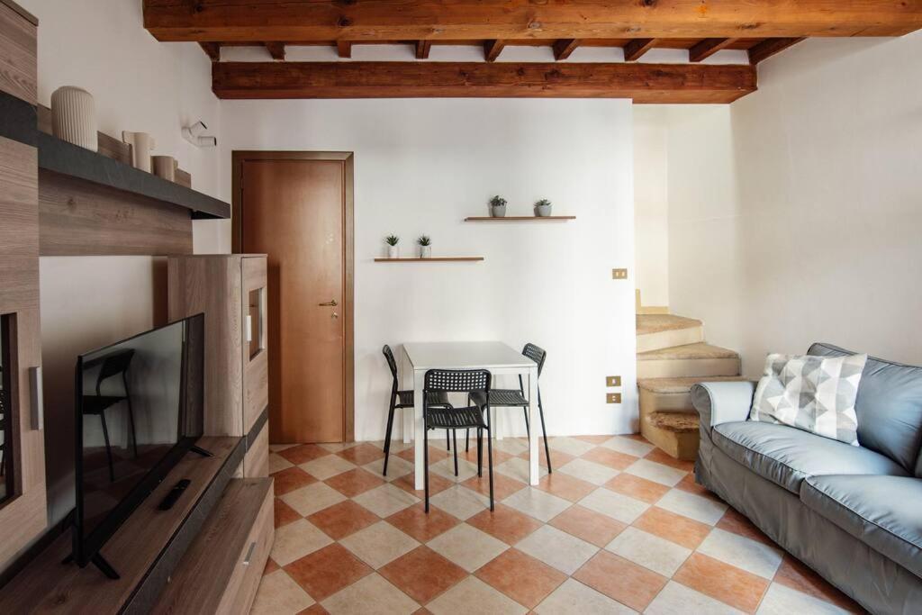 Апартаменты Casa Benzoni Мантуя Экстерьер фото